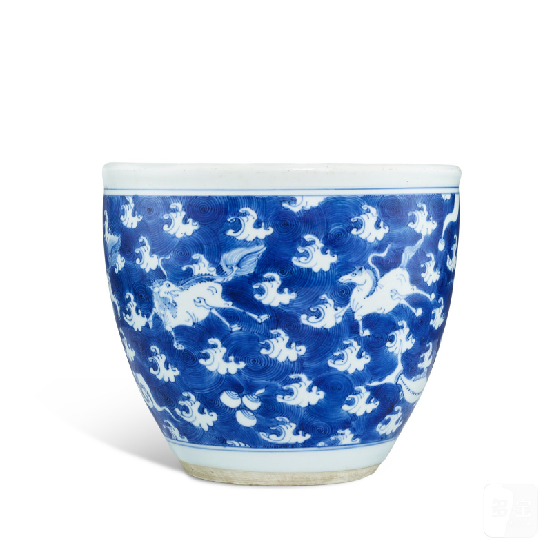 A blue and white 'sea beasts' jardinière, Qing dynasty, Kangxi period | 清康熙 青花海水海獸紋小缸 - 图2